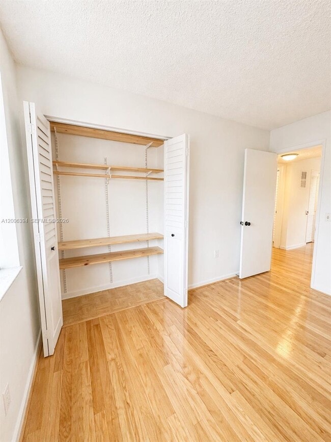 Building Photo - 8590 NW 3rd Ln