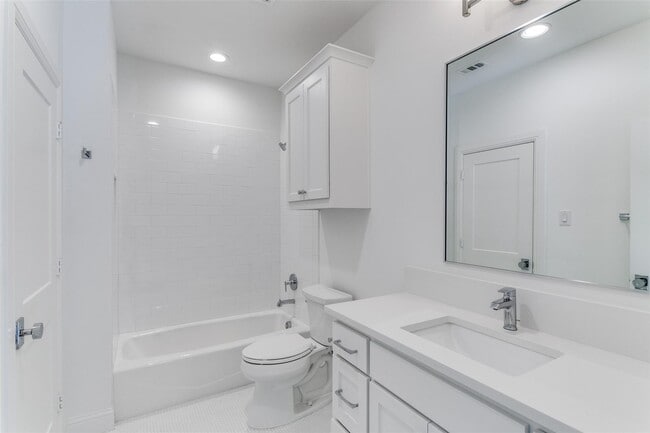 Building Photo - 7519 Taos Rd