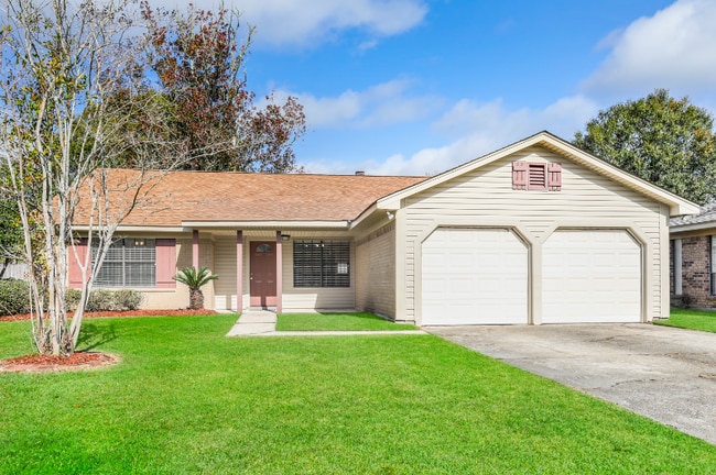 Building Photo - 404 W Lake Catahoula Ct