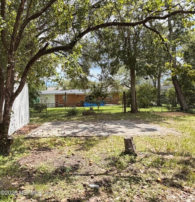 Building Photo - 7178 Karenita Dr