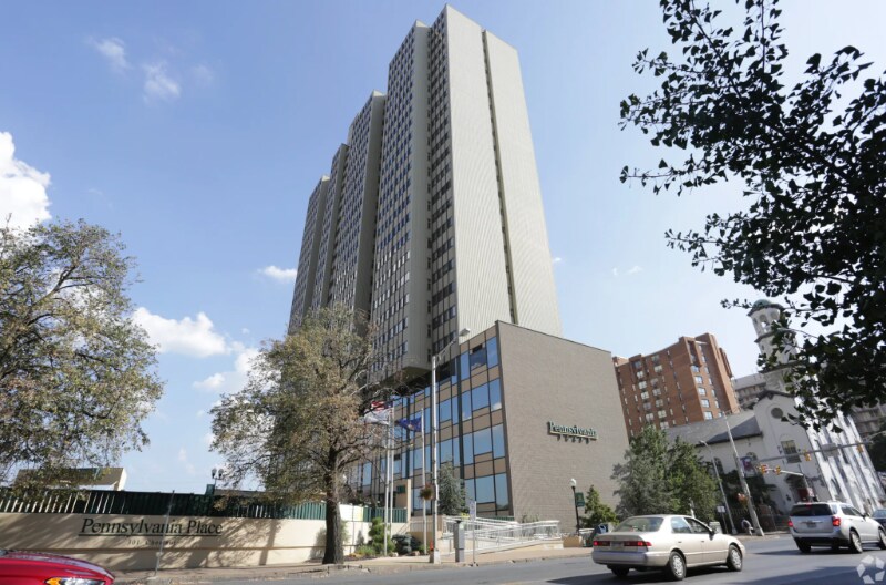 Building Photo - 301 Chestnut St