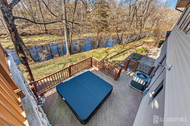 Building Photo - 2289 Brookside Dr