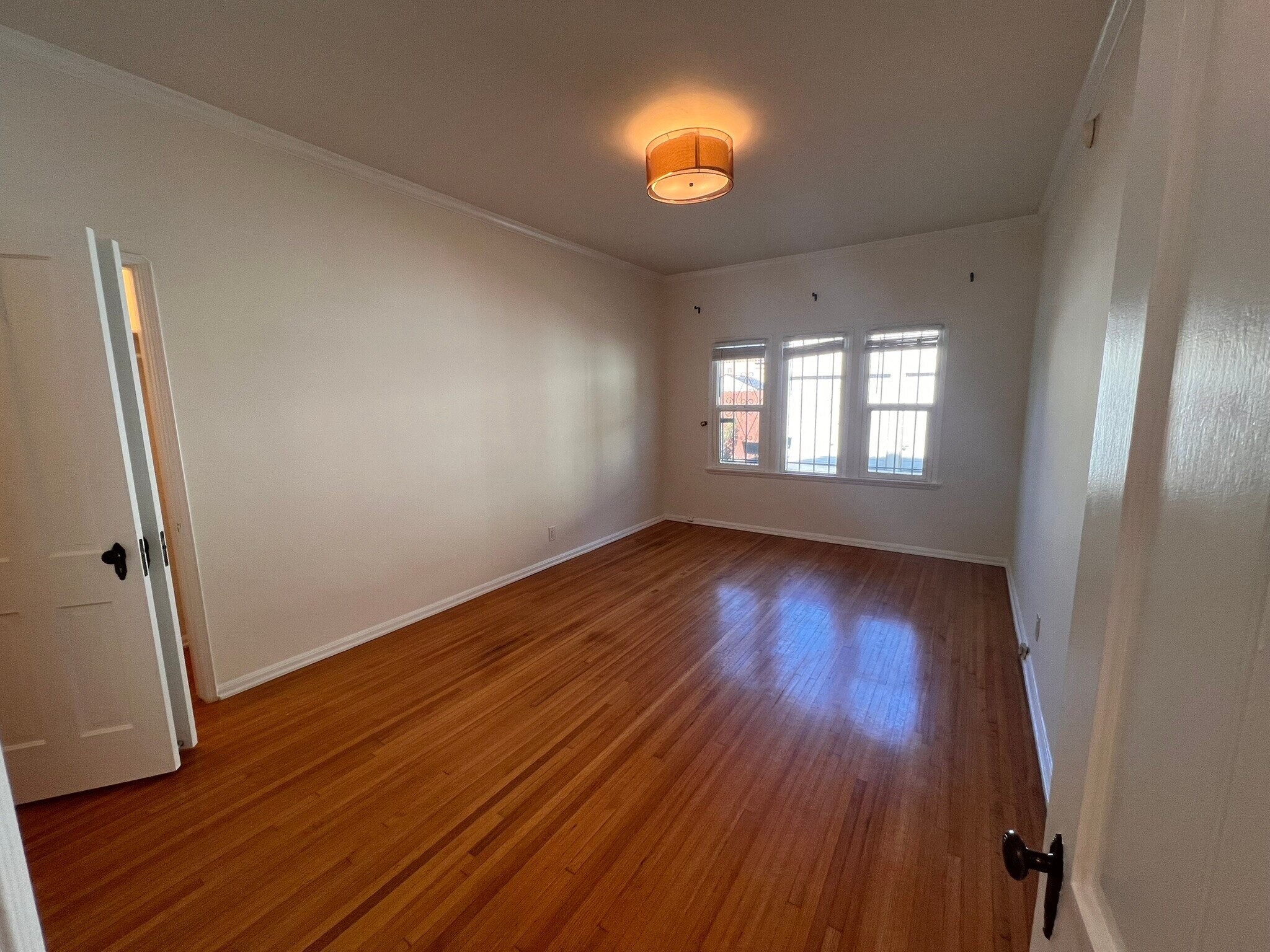 Building Photo - 1248 S La Jolla Ave