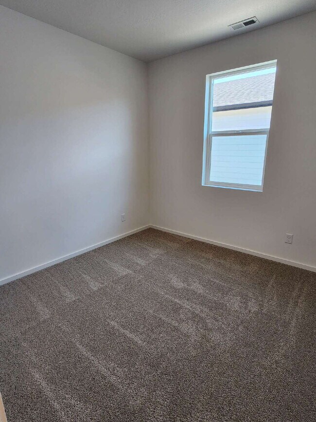 Building Photo - Brand New 3BR, 2BTH In Post Falls