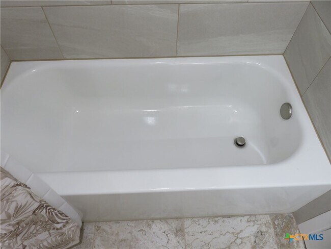 Building Photo - 1339 Mockingbird Ln