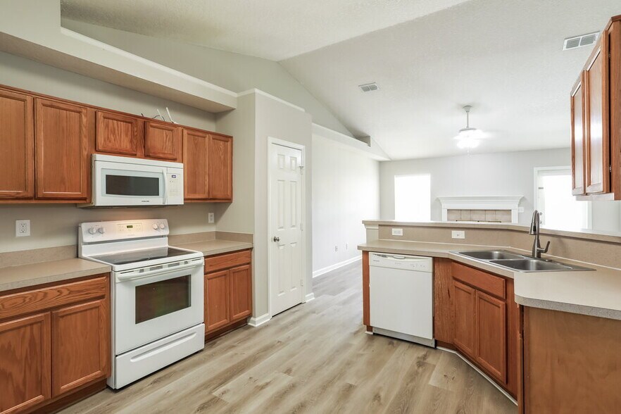 Building Photo - 3029 Hickory Glen Dr