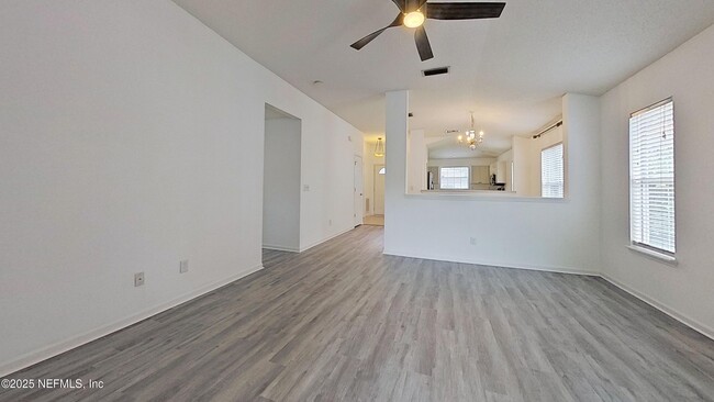 Building Photo - 1140 Hidden Cove Cir