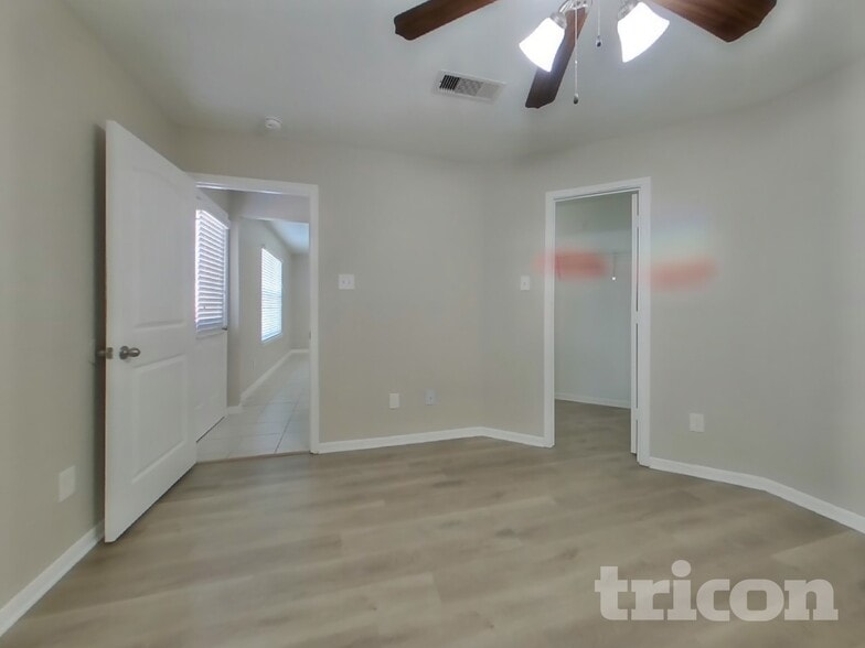 Building Photo - 604 Totem Trail Dr