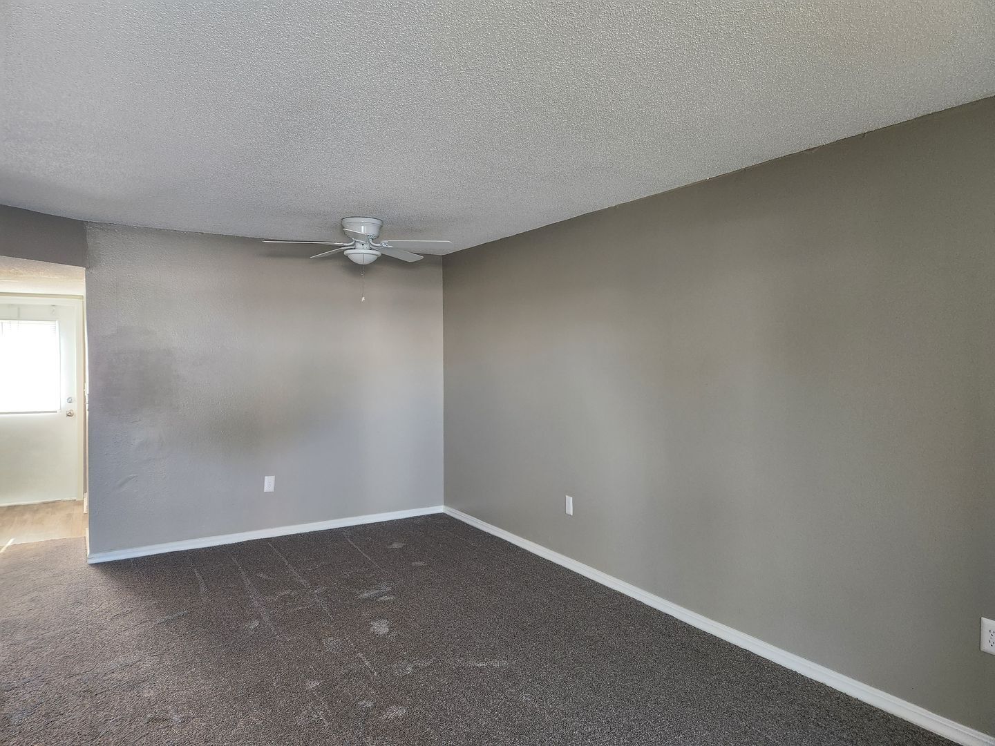 Building Photo - 130-152 Homestead Rd S