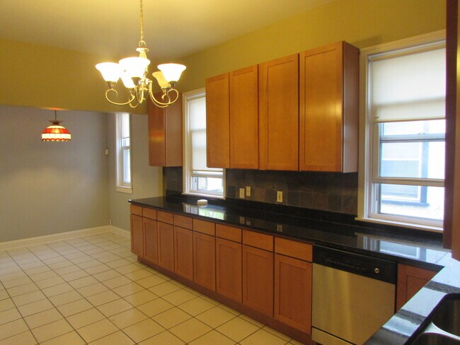 Building Photo - 2650 W Logan Blvd