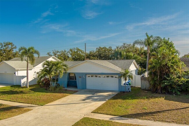 Building Photo - 10451 119th St