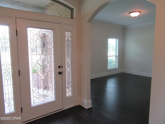 Building Photo - 114 Lake Merial Shores Dr