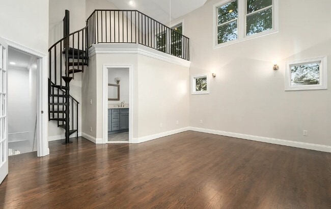 Building Photo - 109 Taft Crescent
