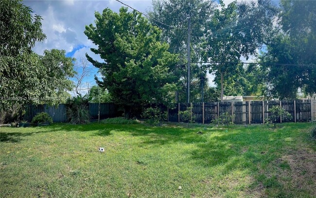 Building Photo - 742 NW 50th St
