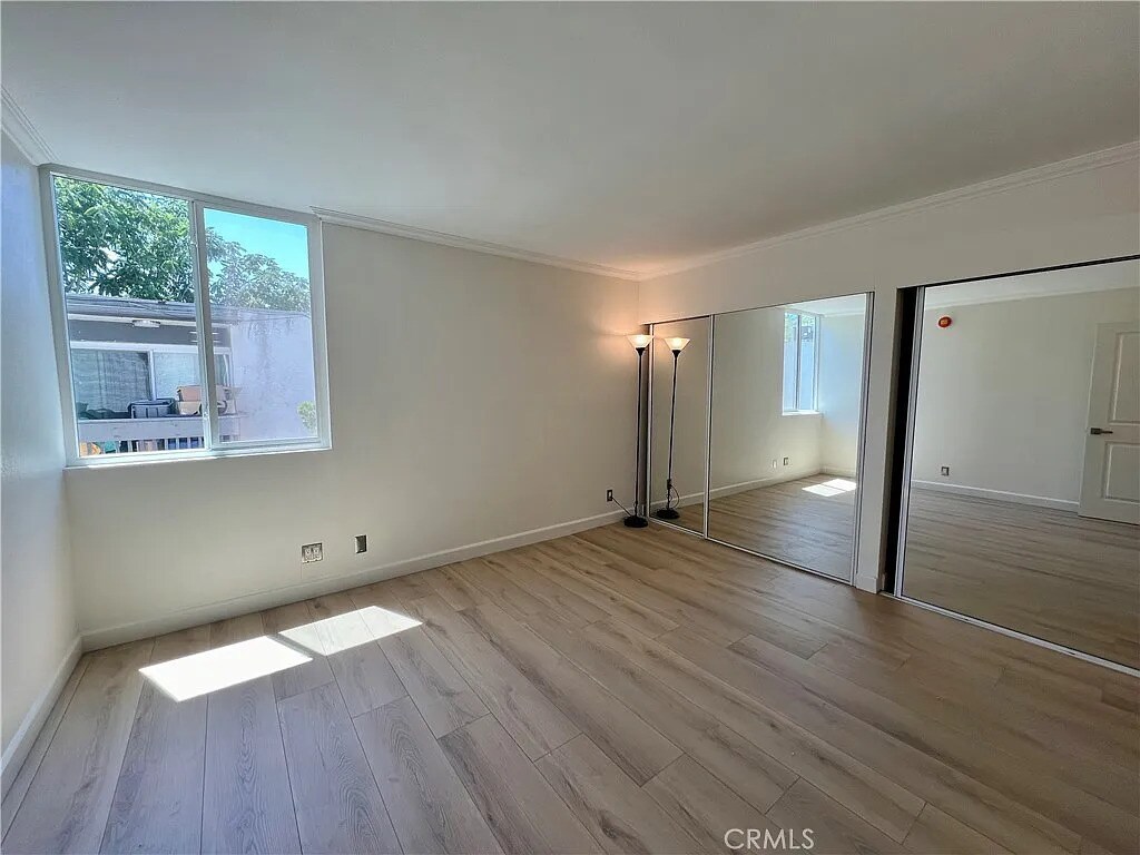 Building Photo - 18620 Hatteras St