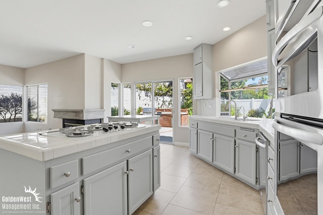 Building Photo - Charming and Spacious 4Bdm 3Ba Home in the Highly Desirable Carmel Valley Community!
