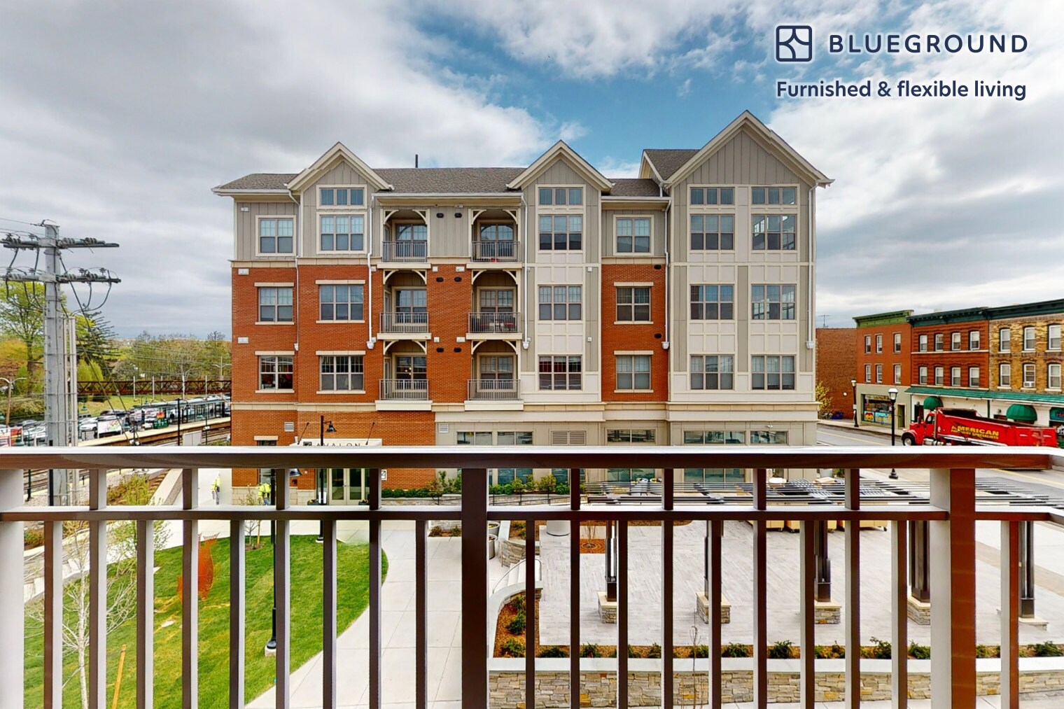 Building Photo - 332 Halstead Ave