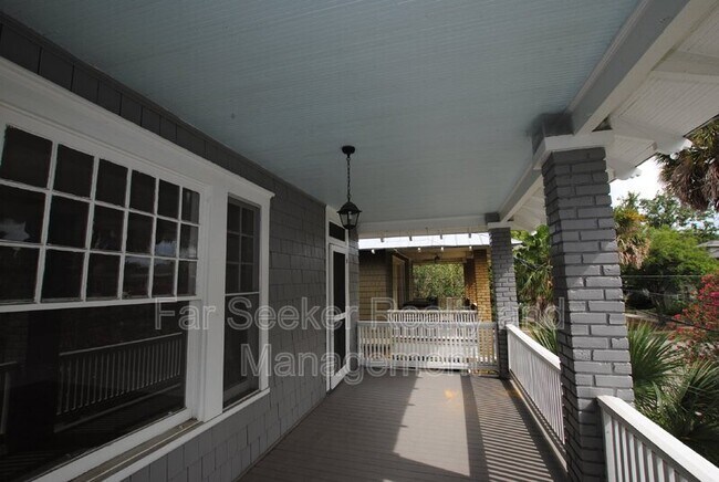 Building Photo - 1525 Osceola St