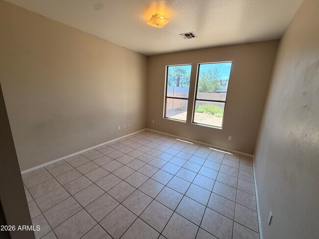 Building Photo - 9817 W Las Palmaritas Dr