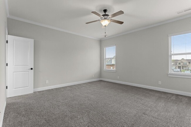 Building Photo - 3BR Home with Bonus Loft & Spa-Inspired Pr...