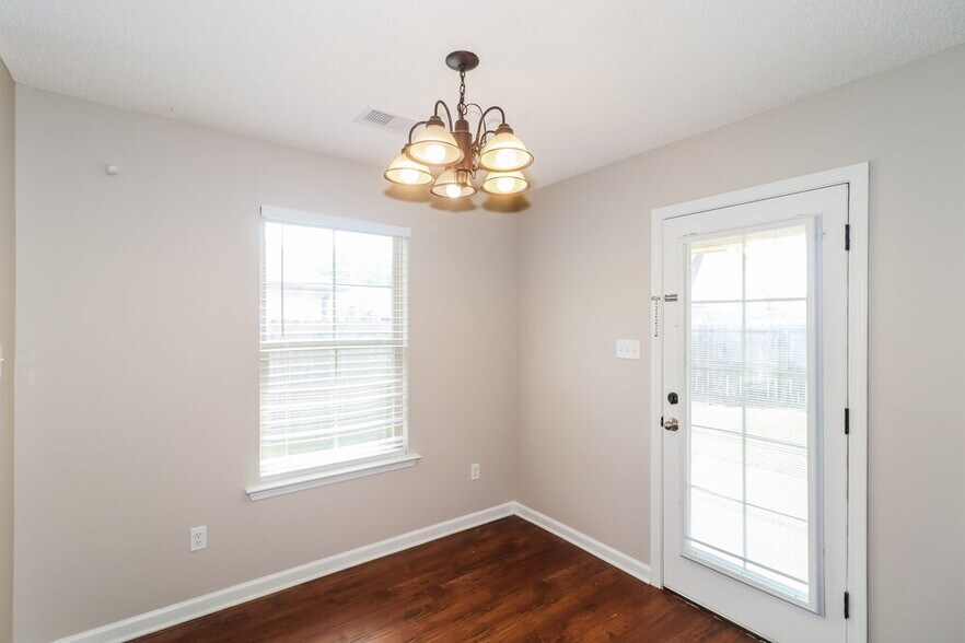 Building Photo - 1075 Carib Loop W