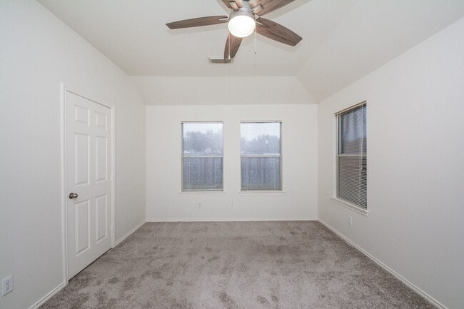 Building Photo - 2811 Eros Ln