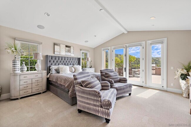 Building Photo - 14748 Valle Del Sur Ct