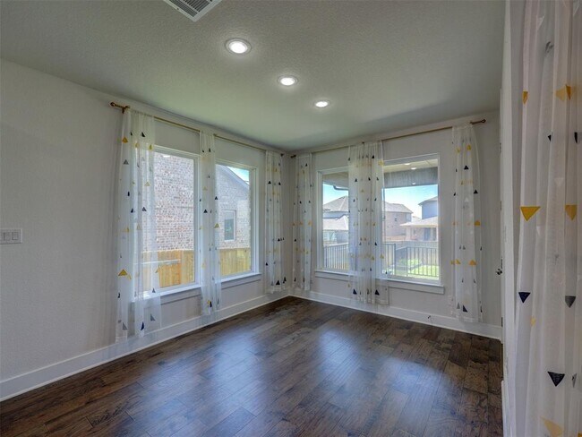 Building Photo - 153 Milam Crk Dr