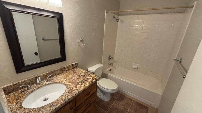 Building Photo - 1726 E Baker Dr