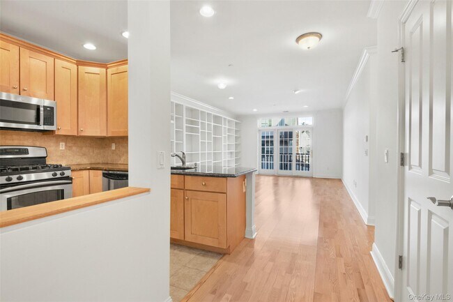 Building Photo - 55 1st St