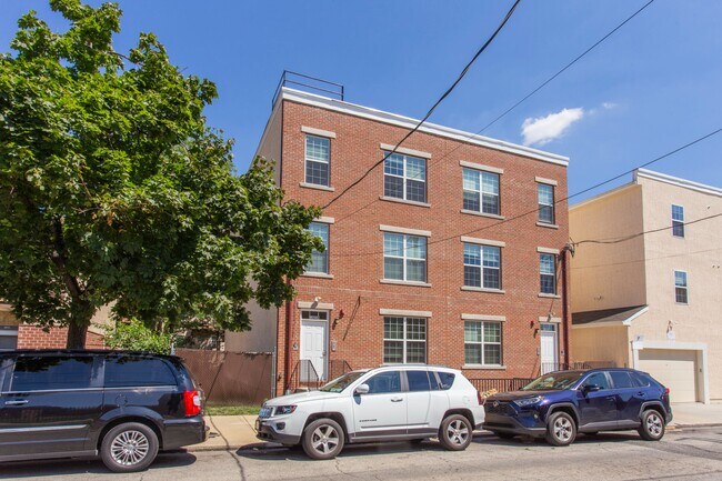 Building Photo - 1405 N Sydenham St