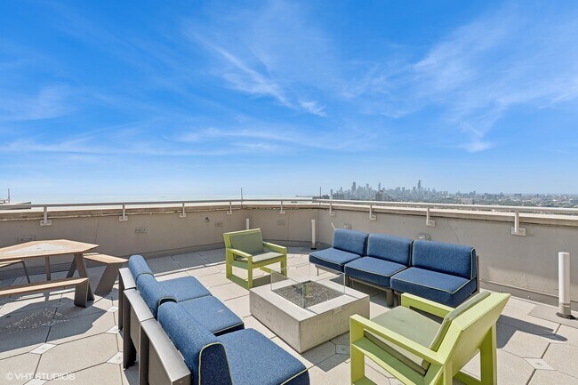 Building Photo - 3660 N Lake Shore Dr