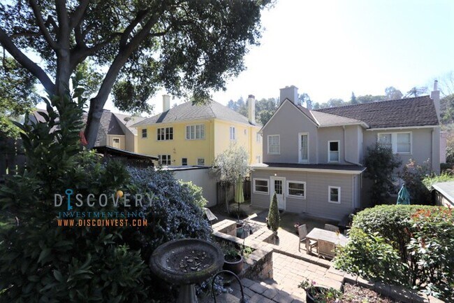 Building Photo - Trestle Glen Three Bedroom Home With Stunning Backyard