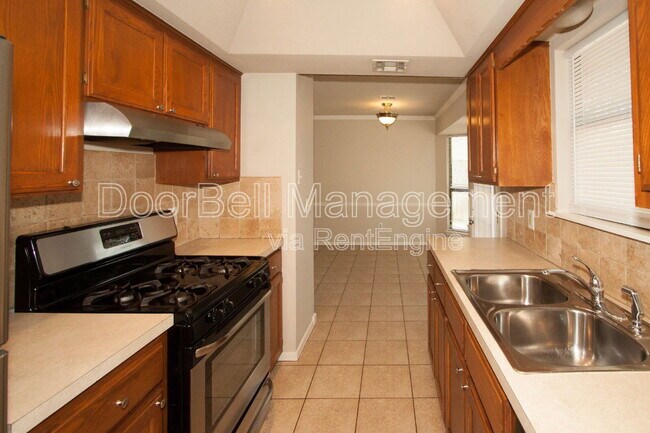 Building Photo - 9338 S 92nd E Ave