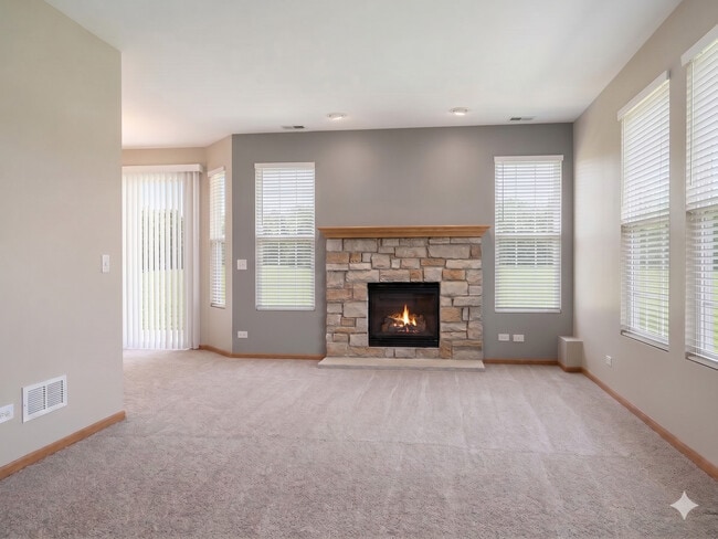Building Photo - 1447 Millbrook Dr