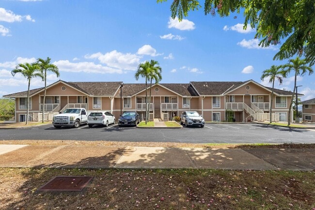Building Photo - Located in the vibrant neighborhood of Wai...