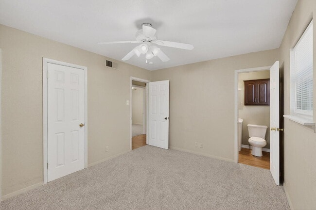Building Photo - Charming 3-Bed Near TCU