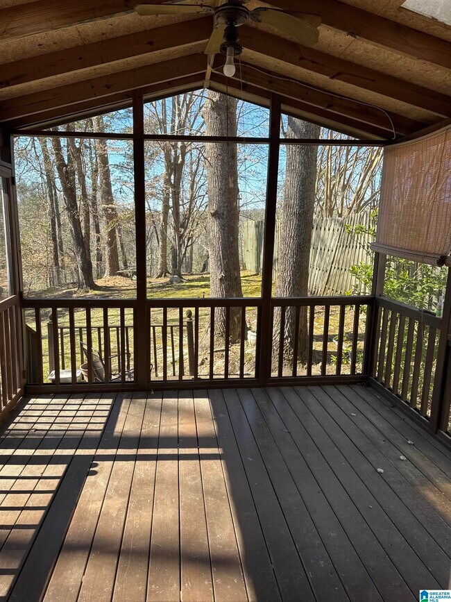 Building Photo - 284 Stonebridge Rd