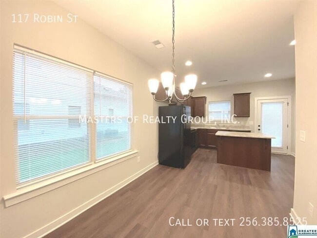 Building Photo - 117 Robin St