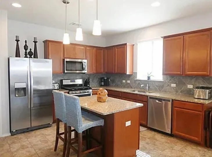 Building Photo - Room in Single Family Home on Longford Trail