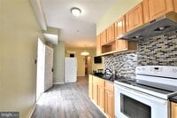 Building Photo - 1224 Summer St