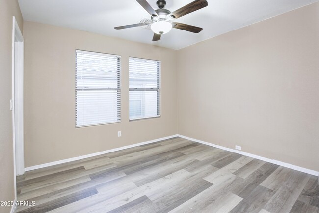 Building Photo - 18515 W Sunbelt Dr