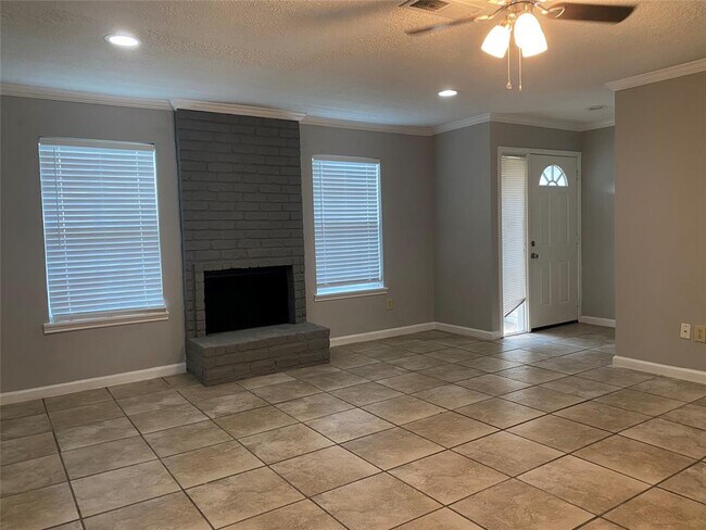 Building Photo - 10946 Bexley Dr