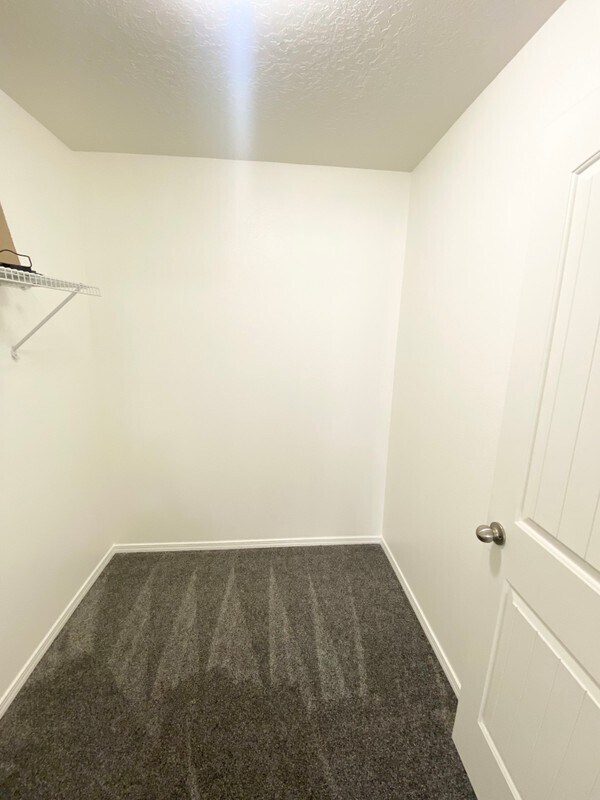 Building Photo - 1243 W 520 S