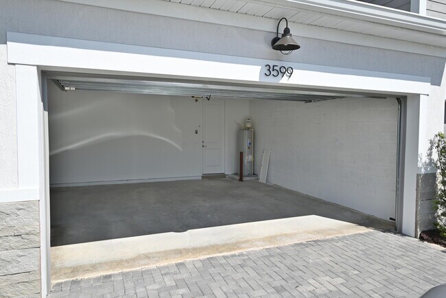 Building Photo - 3599 NW Solange Ct