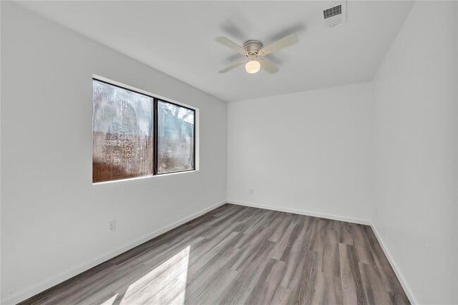 Building Photo - 1800 Tamra Ct