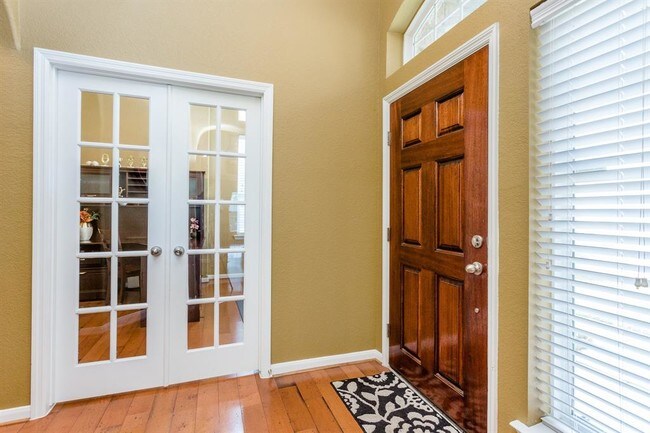 Building Photo - 6639 Larocke Trail