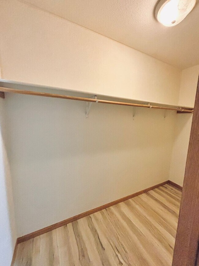 Building Photo - 1040/1044 4th St SE, Forest Lake, MN 55129 (duplex)