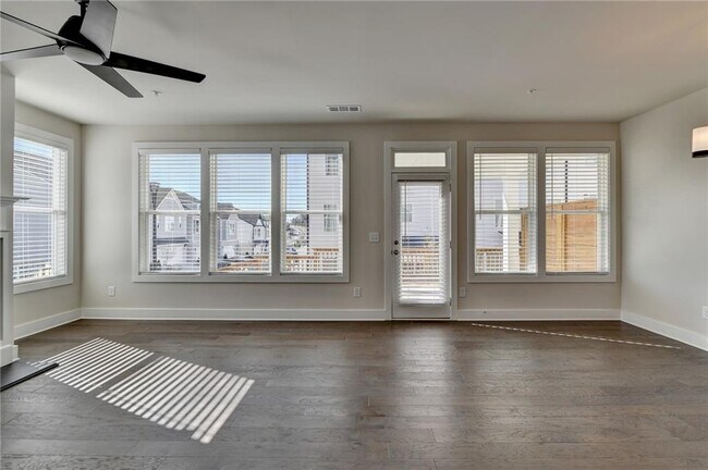 Building Photo - 1241 Waldon Xing