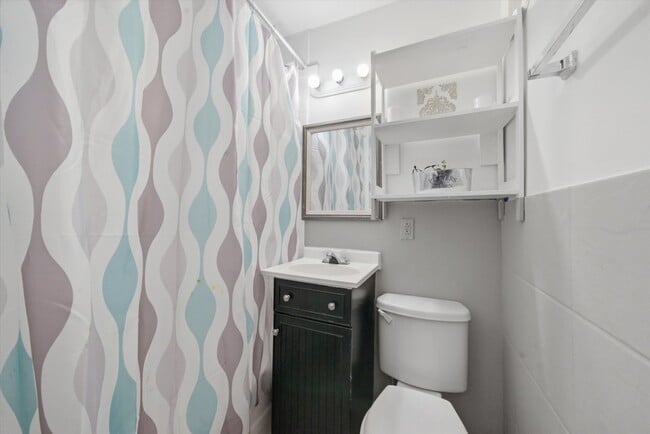 Building Photo - 3835 W 65th St